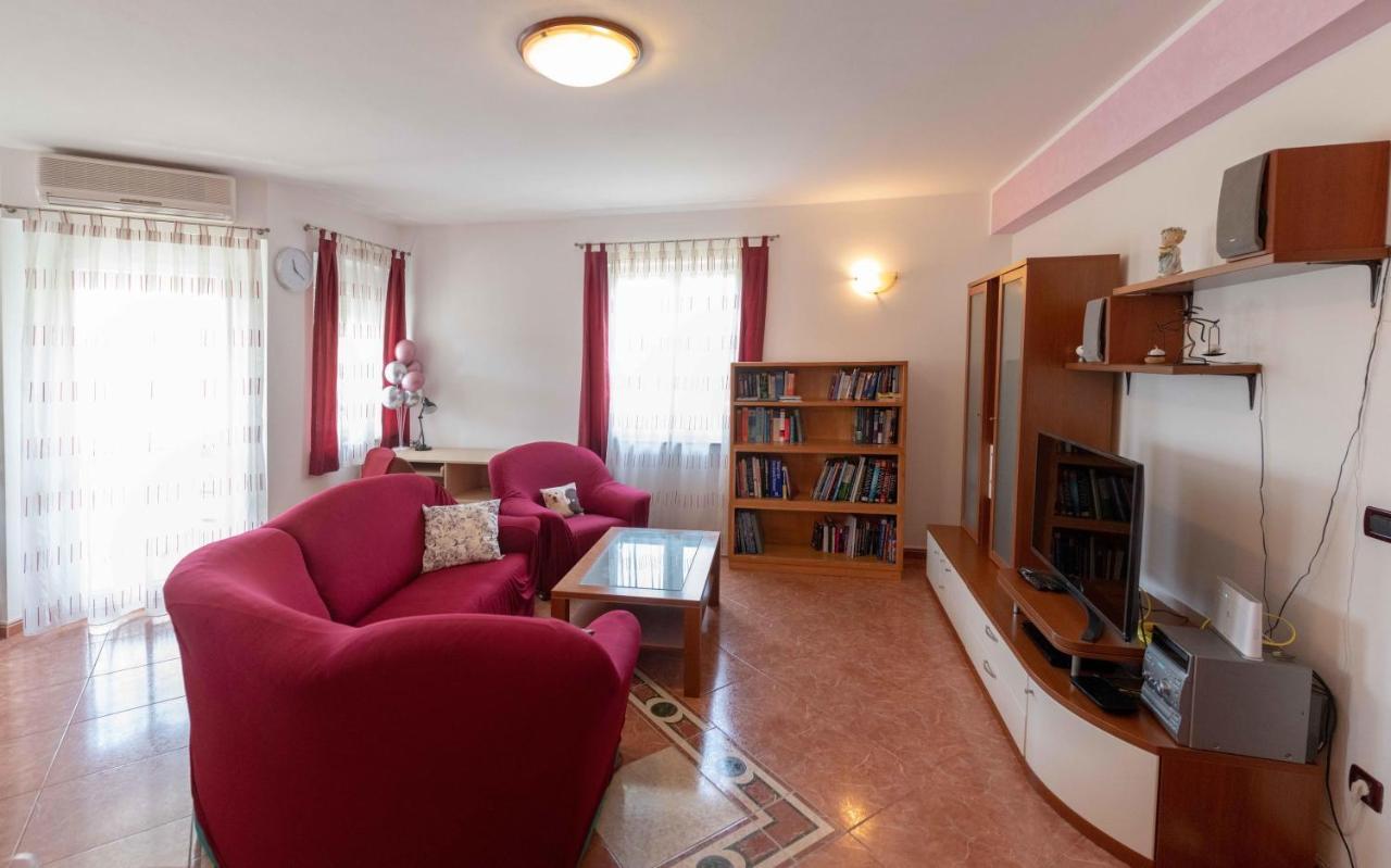 רוביני Apartment Kata מראה חיצוני תמונה